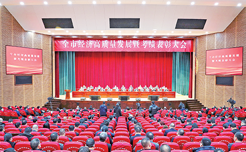 新春开门红！十八岁爱情大片免费荣膺多项政府嘉奖